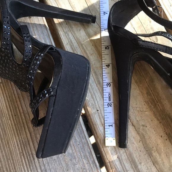❌ DONATED ❌ - 💚 3 for $12 💚 - XXI Heels - Picture 7 of 16